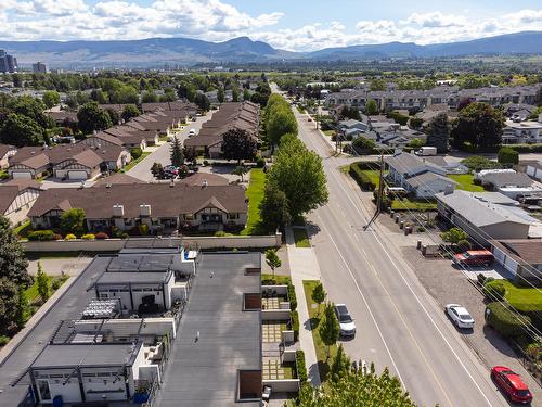 998 Guisachan Road, Kelowna, BC - Outdoor With View