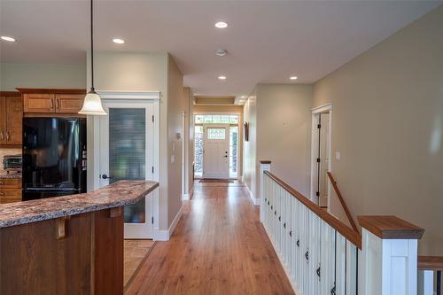 27-3805 Patten Drive, Armstrong, BC - Indoor Photo Showing Kitchen