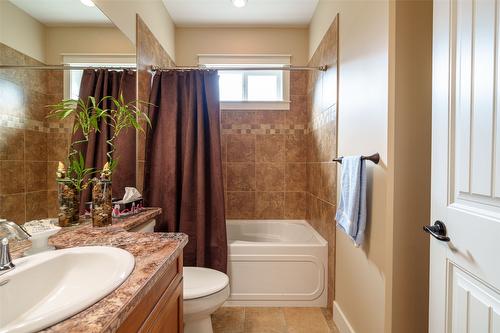 27-3805 Patten Drive, Armstrong, BC - Indoor Photo Showing Bathroom