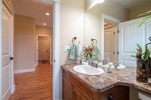 27-3805 Patten Drive, Armstrong, BC - Indoor Photo Showing Bathroom