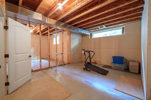 27-3805 Patten Drive, Armstrong, BC - Indoor Photo Showing Basement