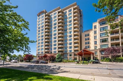 1408-75 Martin Street, Penticton, BC - Outdoor With Facade