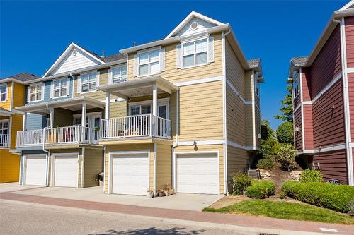 25-380 Providence Avenue, Kelowna, BC - Outdoor With Facade