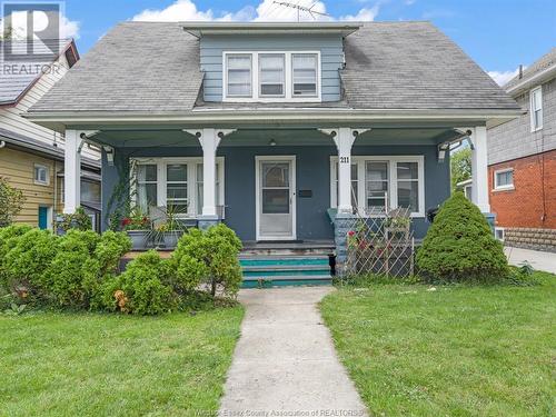 211 Oak, Windsor, ON - Outdoor With Deck Patio Veranda With Facade