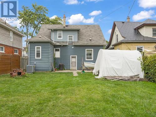 211 Oak, Windsor, ON - Outdoor