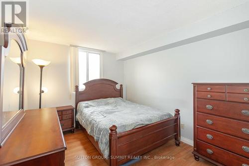 1808 - 115 Hillcrest Avenue, Mississauga, ON - Indoor Photo Showing Bedroom