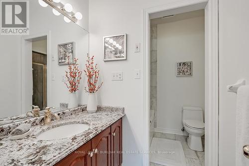 13 - 1061 North Shore Boulevard E, Burlington, ON - Indoor Photo Showing Bathroom