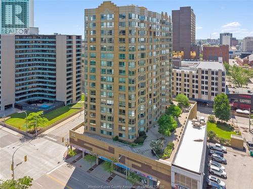 75 Riverside Drive East Unit# 901, Windsor, ON - Outdoor With Facade