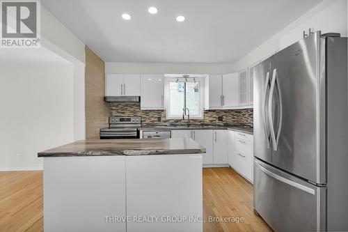 730 Whetherfield Street, London, ON - Indoor Photo Showing Kitchen With Stainless Steel Kitchen