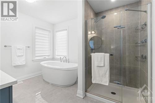 3375 Findlay Creek Drive, Ottawa, ON - Indoor Photo Showing Bathroom