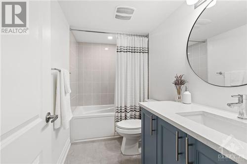 3375 Findlay Creek Drive, Ottawa, ON - Indoor Photo Showing Bathroom