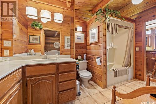 Ripplinger Acreage, Lumsden Rm No. 189, SK - Indoor Photo Showing Bathroom