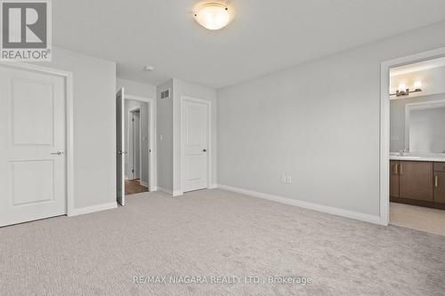 93 Acacia Road, Pelham, ON - Indoor Photo Showing Other Room