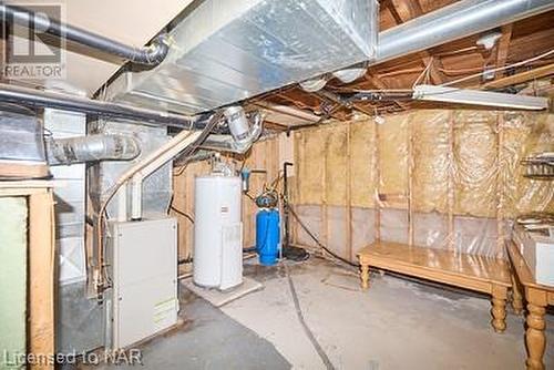 10905 Sodom Road, Niagara Falls, ON - Indoor Photo Showing Basement