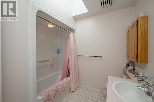 9052 North Nechako Road, Prince George, BC - Indoor Photo Showing Bathroom