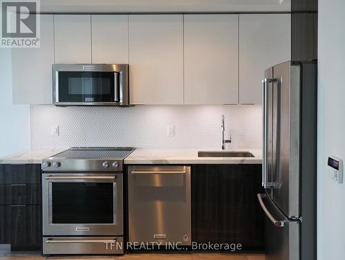 2215 - 30 Shore Breeze Drive, Toronto, ON - Indoor Photo Showing Kitchen With Stainless Steel Kitchen With Upgraded Kitchen