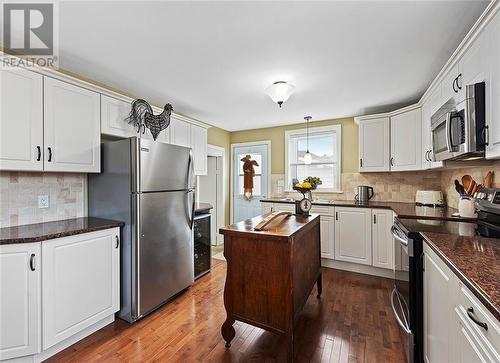 76 Brock Street S, Perth, ON - Indoor Photo Showing Kitchen