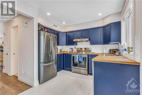 184 Briston Private, Ottawa, ON - Indoor Photo Showing Kitchen