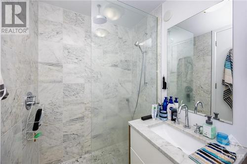 201 Parkdale Avenue Unit#1504, Ottawa, ON - Indoor Photo Showing Bathroom