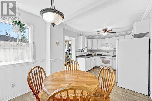 16 Alice Street, Hamilton, ON - Indoor Photo Showing Dining Room