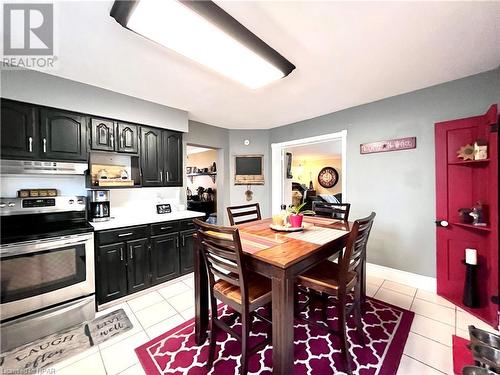 98 Elgin Avenue W, Goderich, ON - Indoor Photo Showing Kitchen