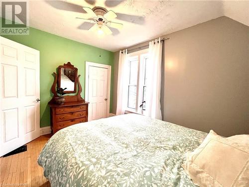 98 Elgin Avenue W, Goderich, ON - Indoor Photo Showing Bedroom