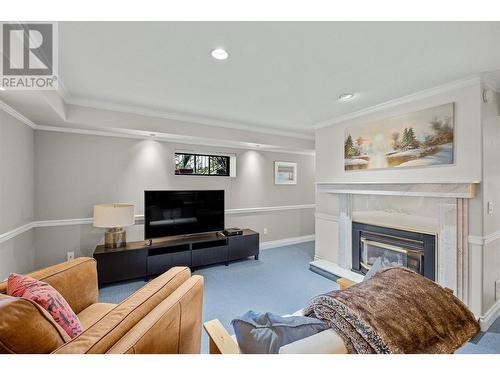 1725 Keloka Drive, West Kelowna, BC - Indoor Photo Showing Living Room With Fireplace