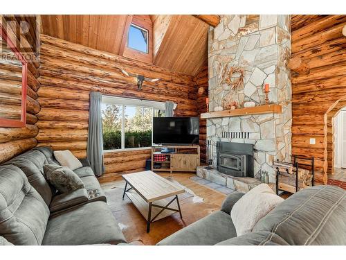 1725 Keloka Drive, West Kelowna, BC - Indoor Photo Showing Living Room With Fireplace