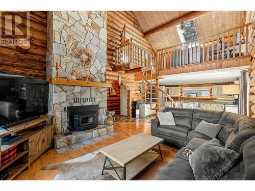 1725 Keloka Drive, West Kelowna, BC - Indoor Photo Showing Living Room With Fireplace