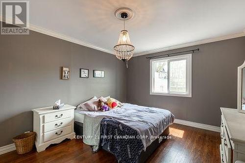 56 Riverview Avenue, London, ON - Indoor Photo Showing Bedroom