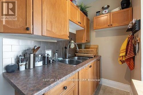 56 Riverview Avenue, London, ON - Indoor Photo Showing Kitchen With Double Sink