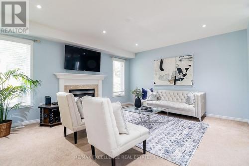 1218 Leslie Drive, Innisfil, ON - Indoor Photo Showing Living Room With Fireplace