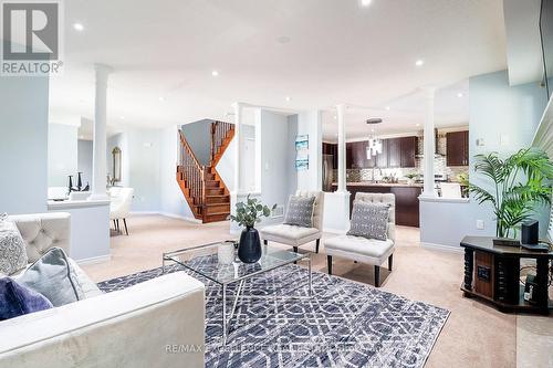 1218 Leslie Drive, Innisfil, ON - Indoor Photo Showing Living Room