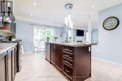 1218 Leslie Drive, Innisfil, ON - Indoor Photo Showing Kitchen