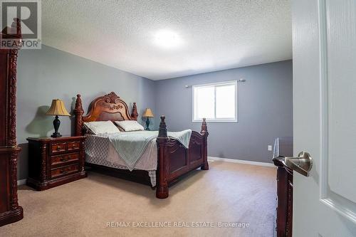 1218 Leslie Drive, Innisfil, ON - Indoor Photo Showing Bedroom