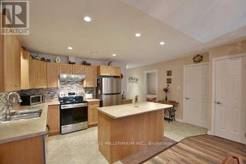 138 Meadow Lane, Wasaga Beach, ON - Indoor Photo Showing Kitchen With Stainless Steel Kitchen With Double Sink