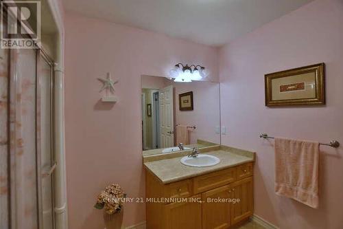 138 Meadow Lane, Wasaga Beach, ON - Indoor Photo Showing Bathroom