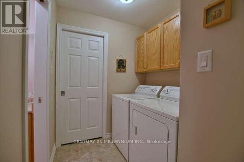 138 Meadow Lane, Wasaga Beach, ON - Indoor Photo Showing Laundry Room