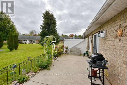 138 Meadow Lane, Wasaga Beach, ON - Outdoor With Exterior