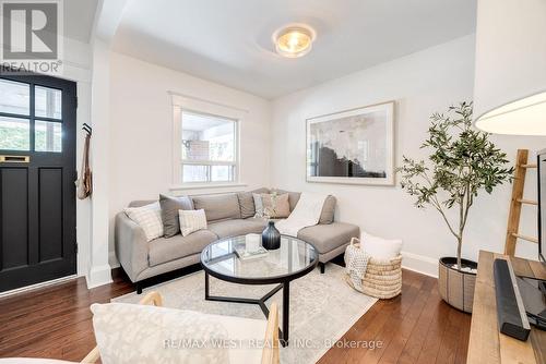 29 Twenty Second Street, Toronto, ON - Indoor Photo Showing Living Room