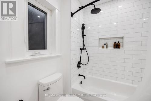 29 Twenty Second Street, Toronto, ON - Indoor Photo Showing Bathroom