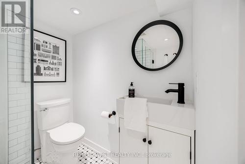 29 Twenty Second Street, Toronto, ON - Indoor Photo Showing Bathroom