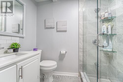 51 - 3525 Brandon Gate Drive, Mississauga, ON - Indoor Photo Showing Bathroom