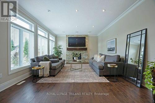 1520 Jim Allen Way, London, ON - Indoor Photo Showing Living Room With Fireplace