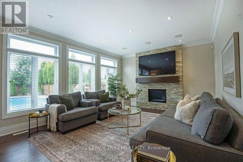 1520 Jim Allen Way, London, ON - Indoor Photo Showing Living Room With Fireplace