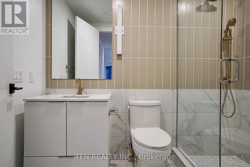 2406 - 327 King Street W, Toronto, ON - Indoor Photo Showing Bathroom