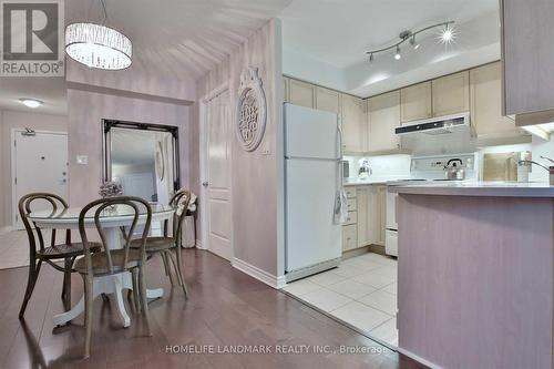 213 - 3 Rean Drive, Toronto, ON - Indoor Photo Showing Kitchen