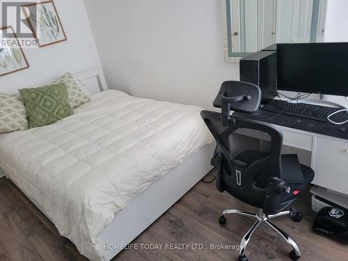 2514 - 5 Massey Square, Toronto, ON - Indoor Photo Showing Bedroom