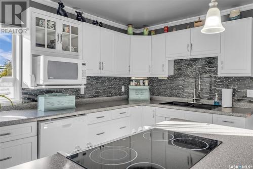 Hoey Acreage, St. Louis Rm No. 431, SK - Indoor Photo Showing Kitchen With Double Sink