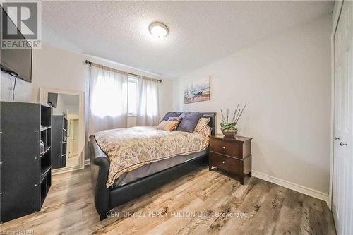 641 Niagara Street, St. Catharines, ON - Indoor Photo Showing Bedroom